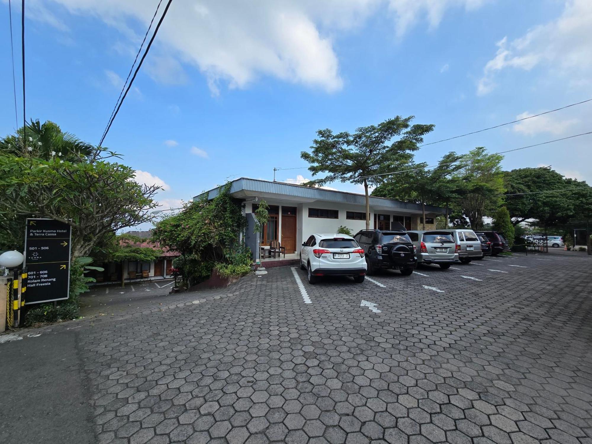Kusma Hotel Bandungan סמאראנג מראה חיצוני תמונה